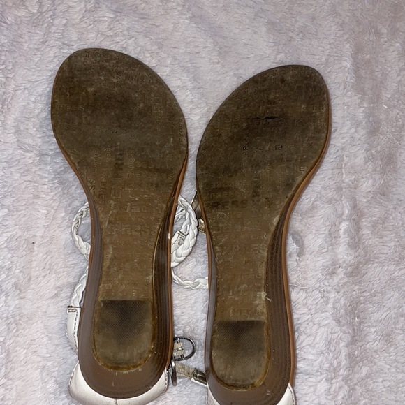 Express Sandals - Picture 4 of 5